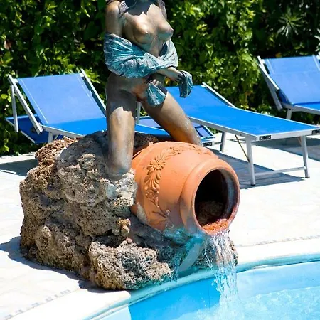 Hotell Thermalpark Nausicaa Palace 4*